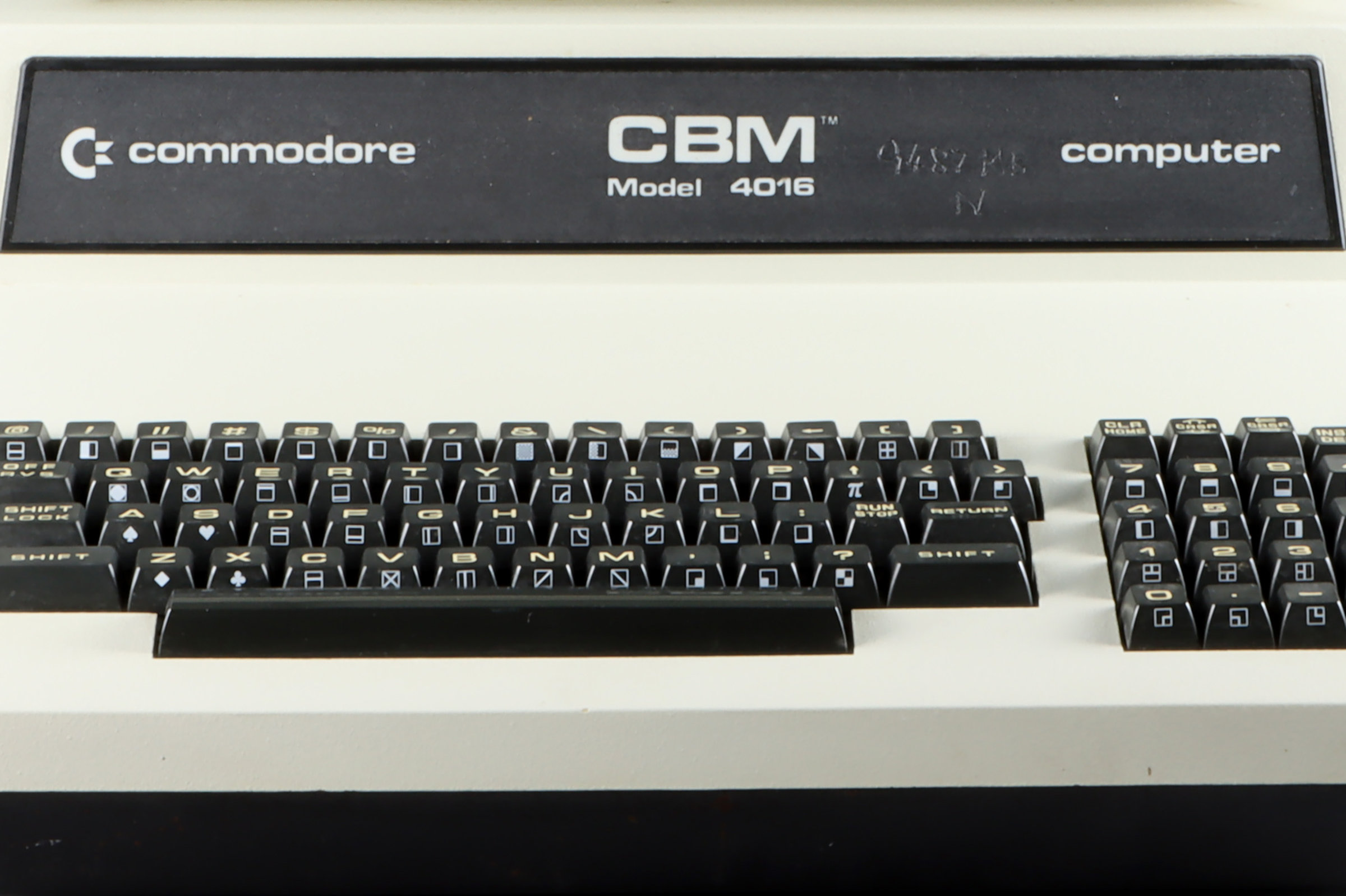 1x4 Exhibition - Commodore CBM 4016 Computer